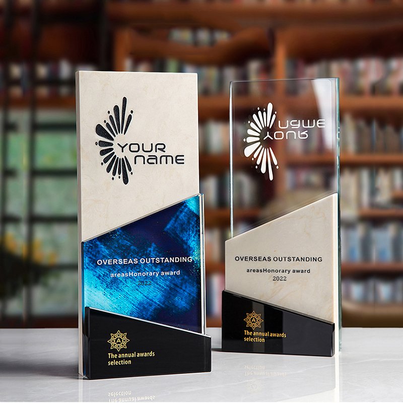 Outstanding Partner Trophy 03