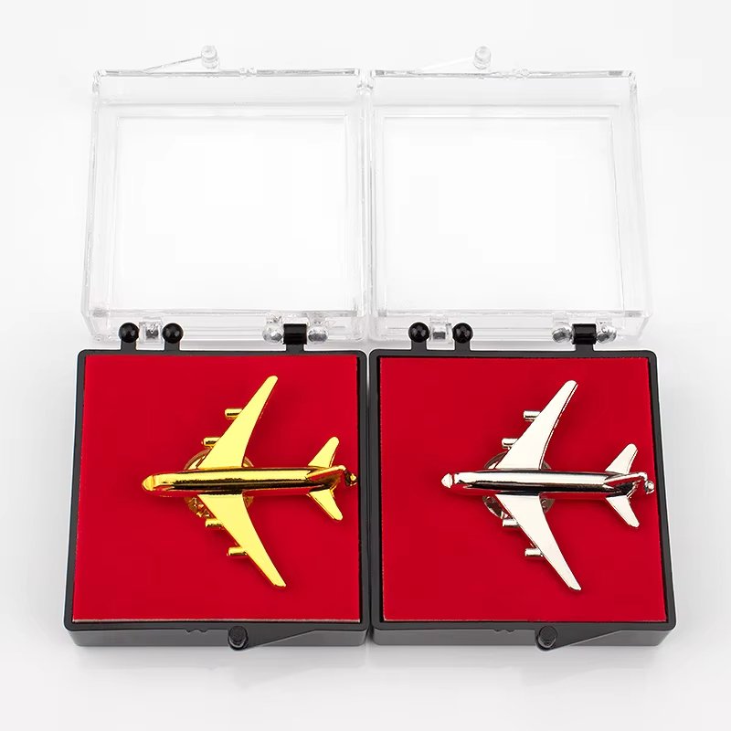 Metal aircraft badge 66-4