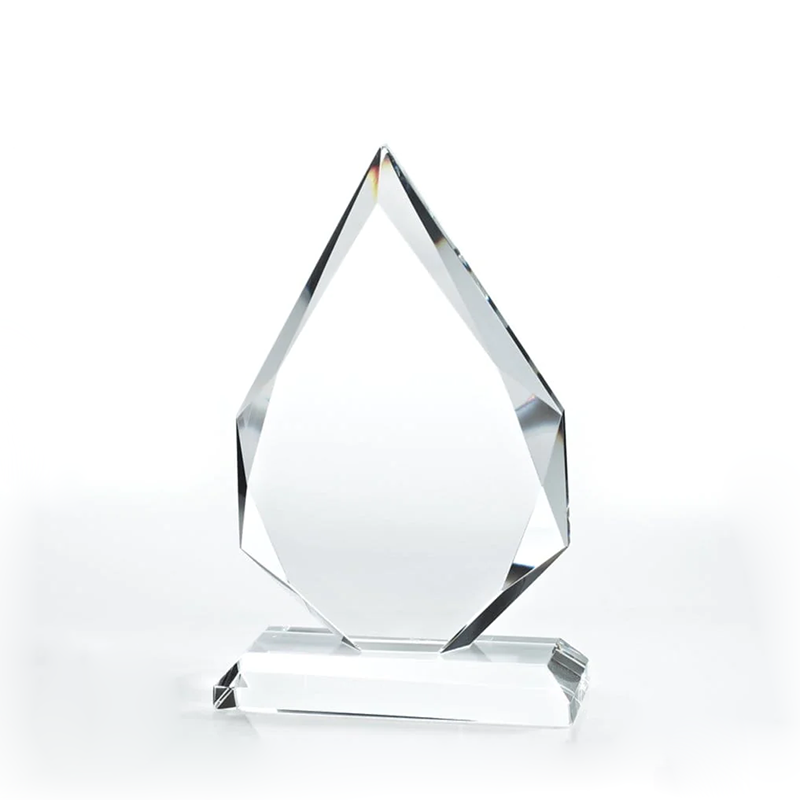 custom crystal trophy 02