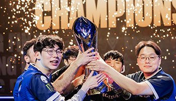custom made trophy​
