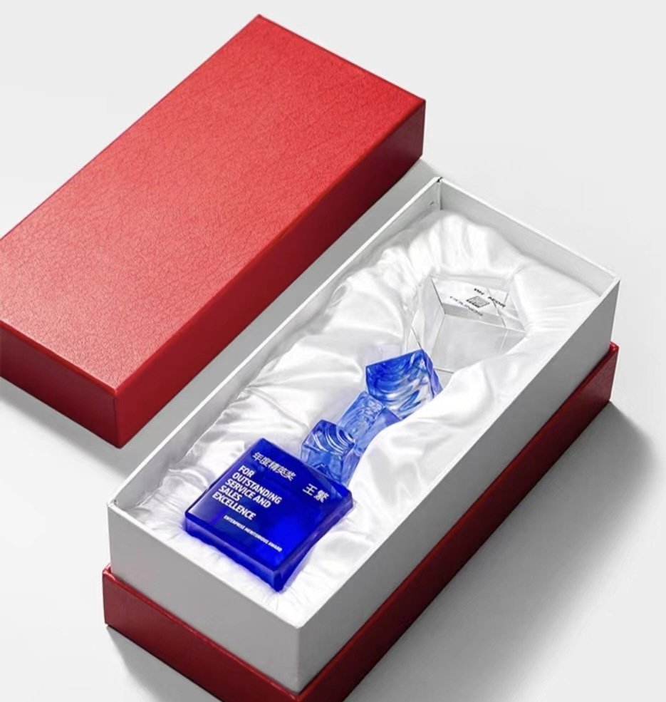 Creative Crystal Award 247