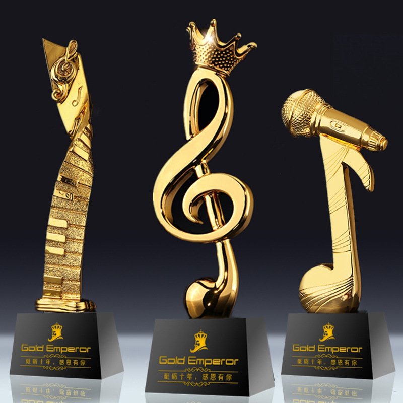 mtv music awards trophy 03