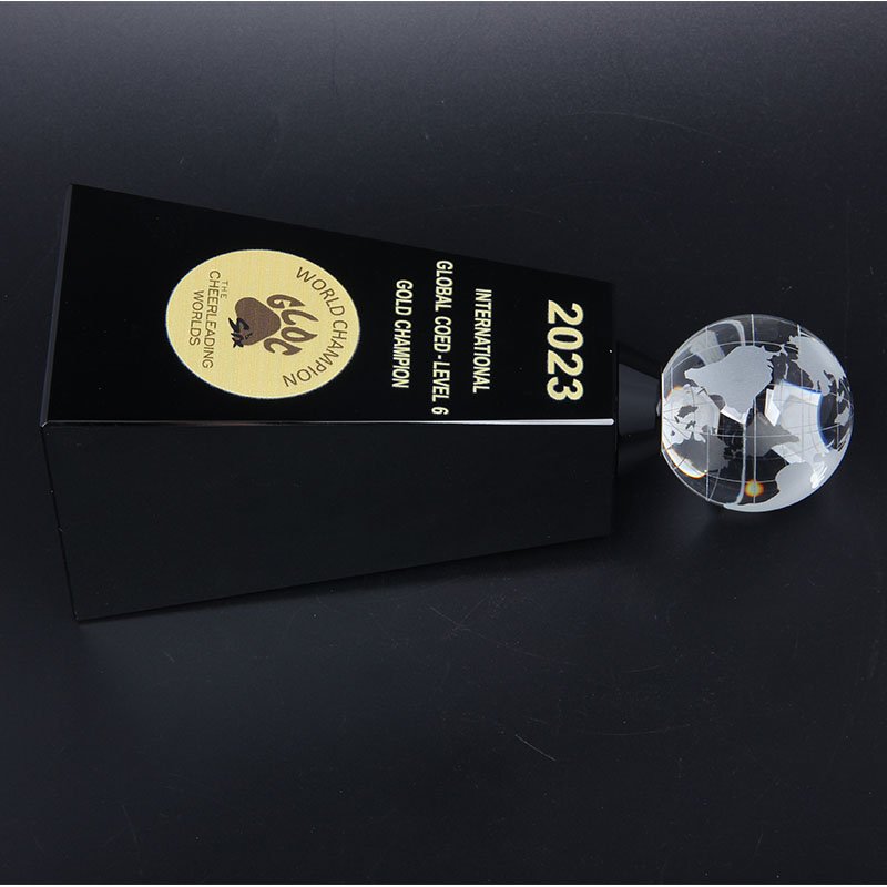 Earth Crystal Award 03