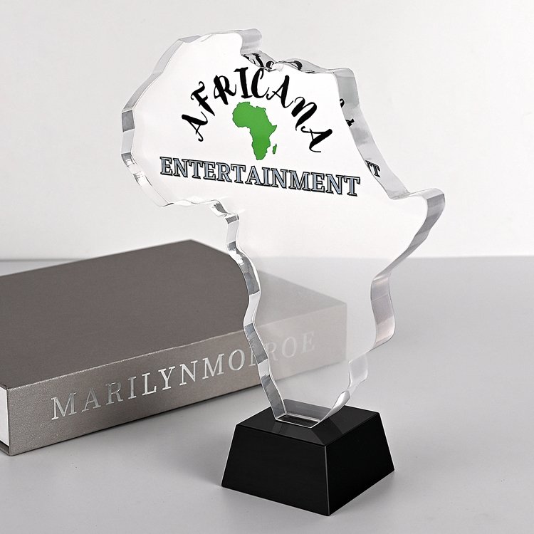 Entertainment trophy 05