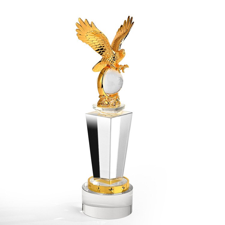 Golden Eagle Trophy 03