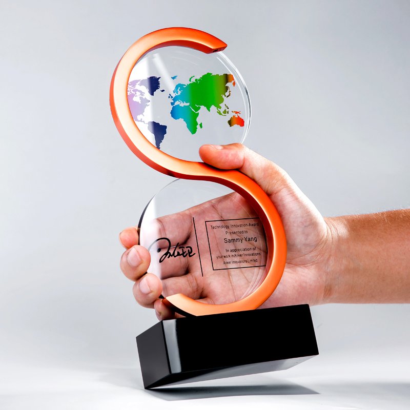 employee of the year trophy 05