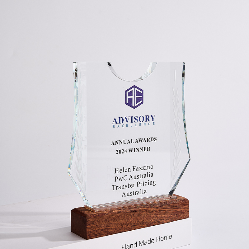 last place trophy​ 01