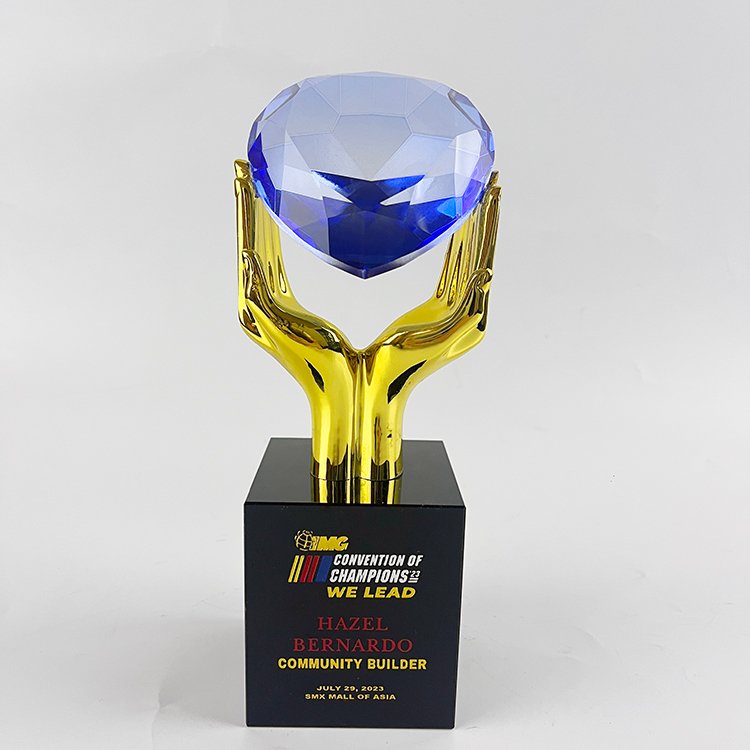 trophy construction 03