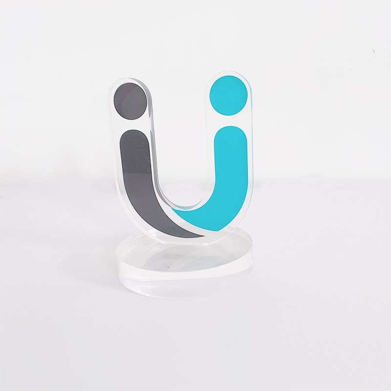 Acrylic Fun trophy 04