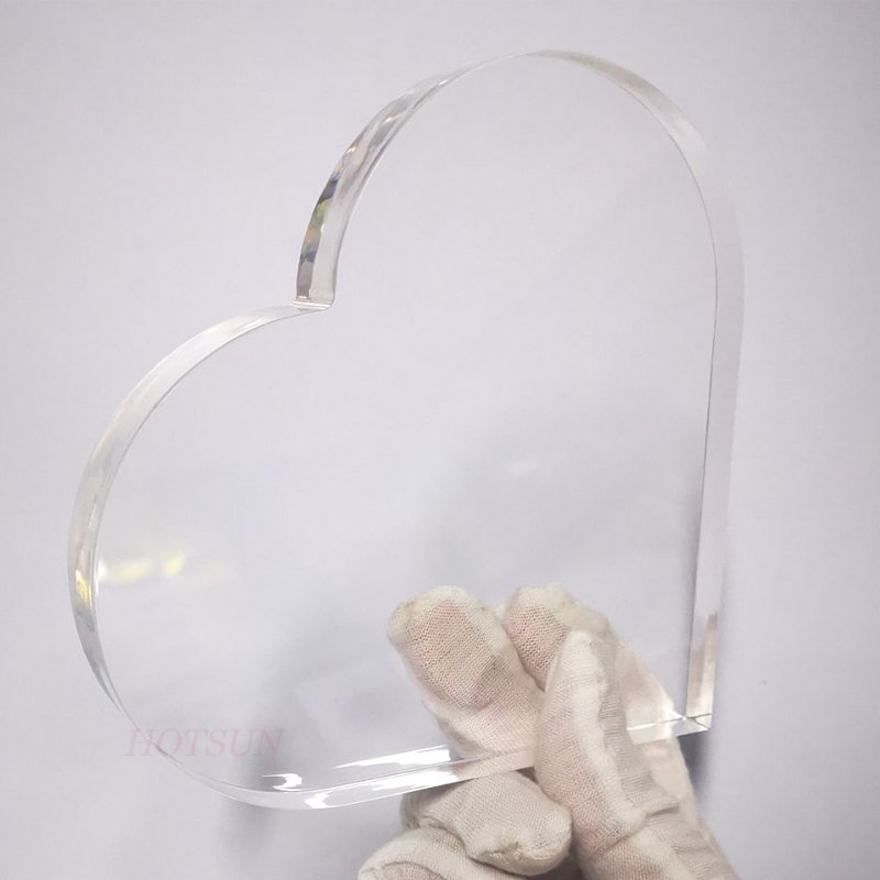 Acrylic pale heart trophies​ 03