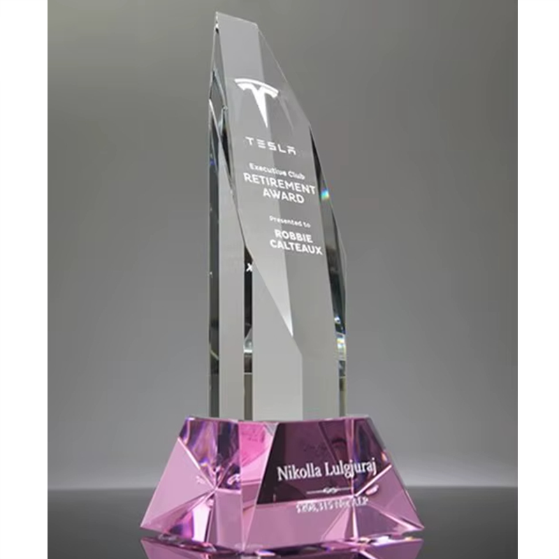 Cut Column Crystal Trophy5