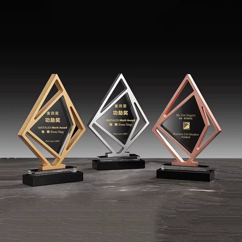 Diamond Shape Metal Trophy Custom-03