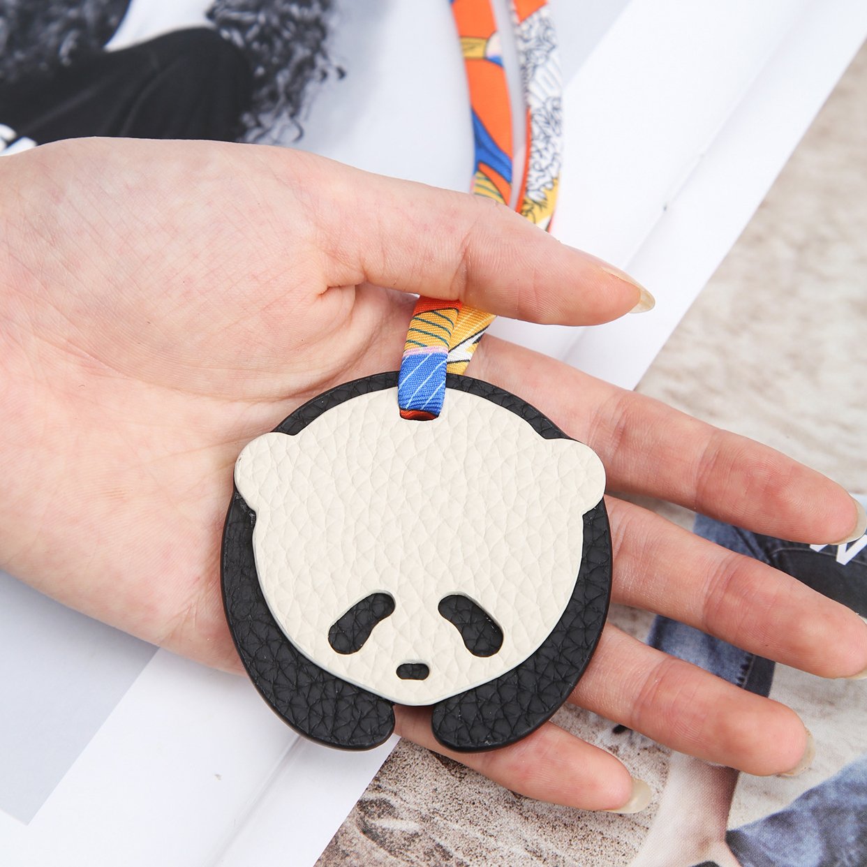 Panda keychain 87-3