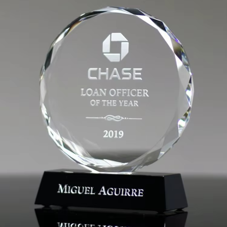 Round glass awards-01