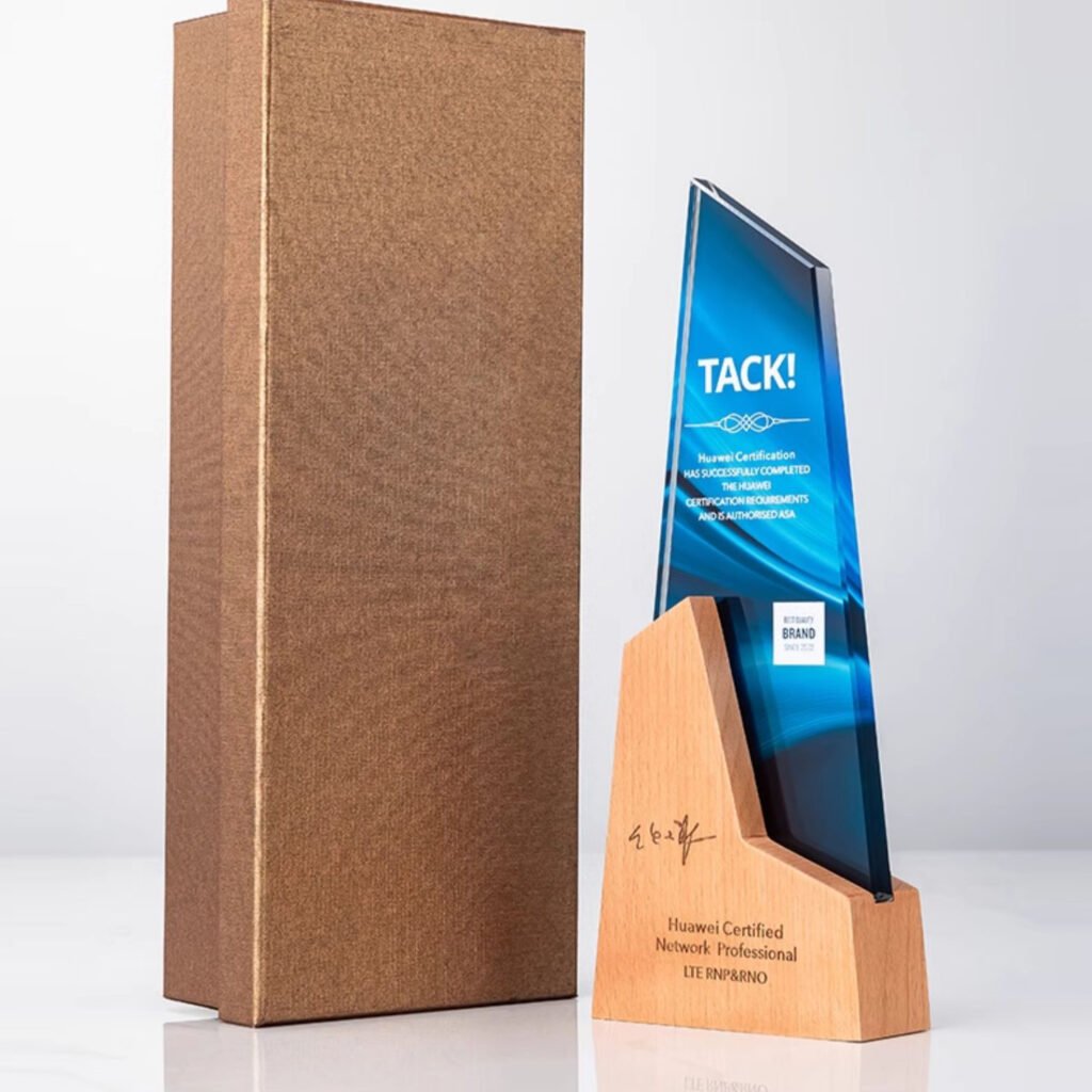Wooden Crystal Trophy Manufacturer-06