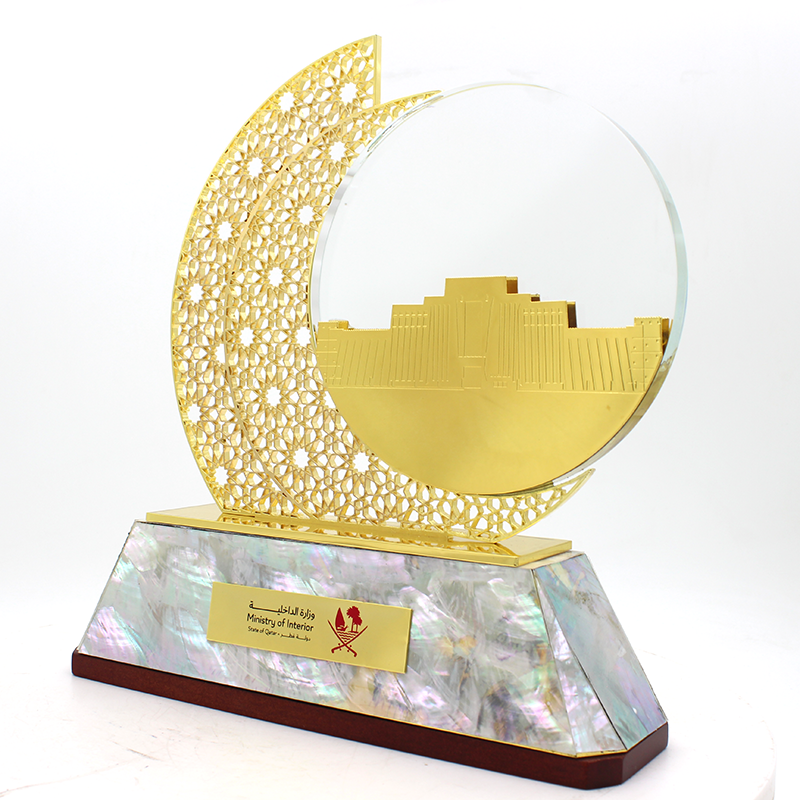 Zinc alloy trophy Design-04