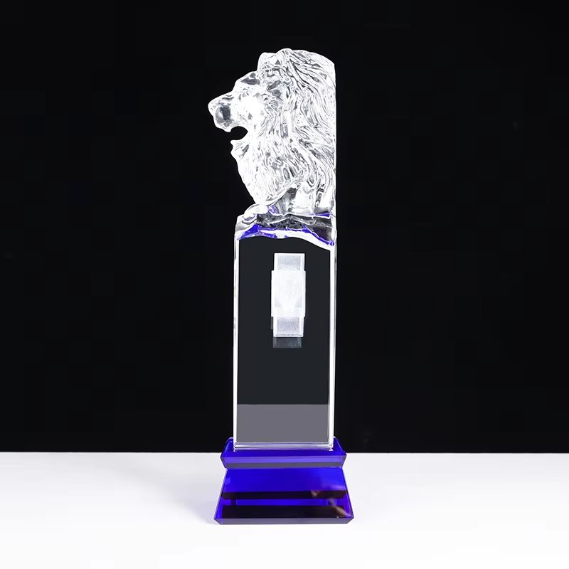 cannes lions trophy​ 1-2