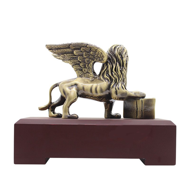 custom Lion ornament awards 21-2