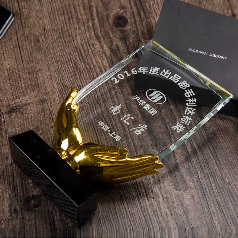 custom glass trophies​-03
