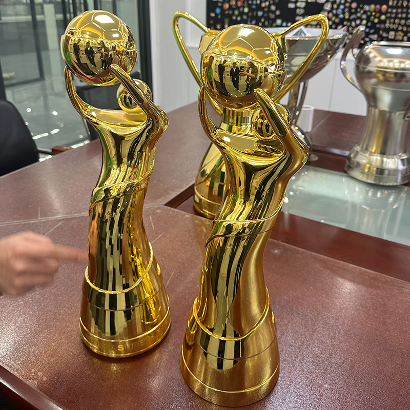 custom soccer trophies​3