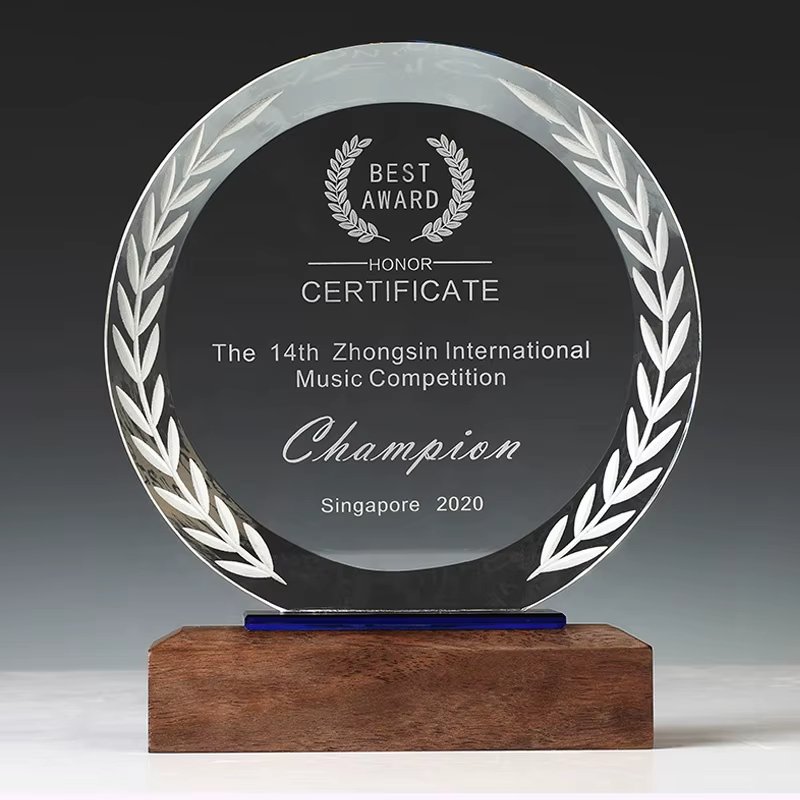 glass trophies and awards​-06