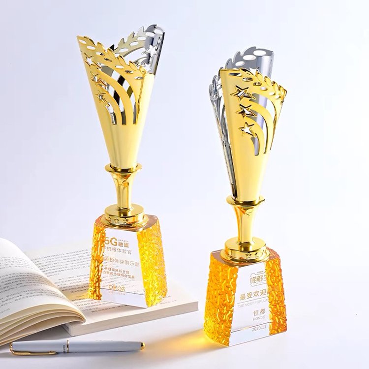 gold cup trophy​-05