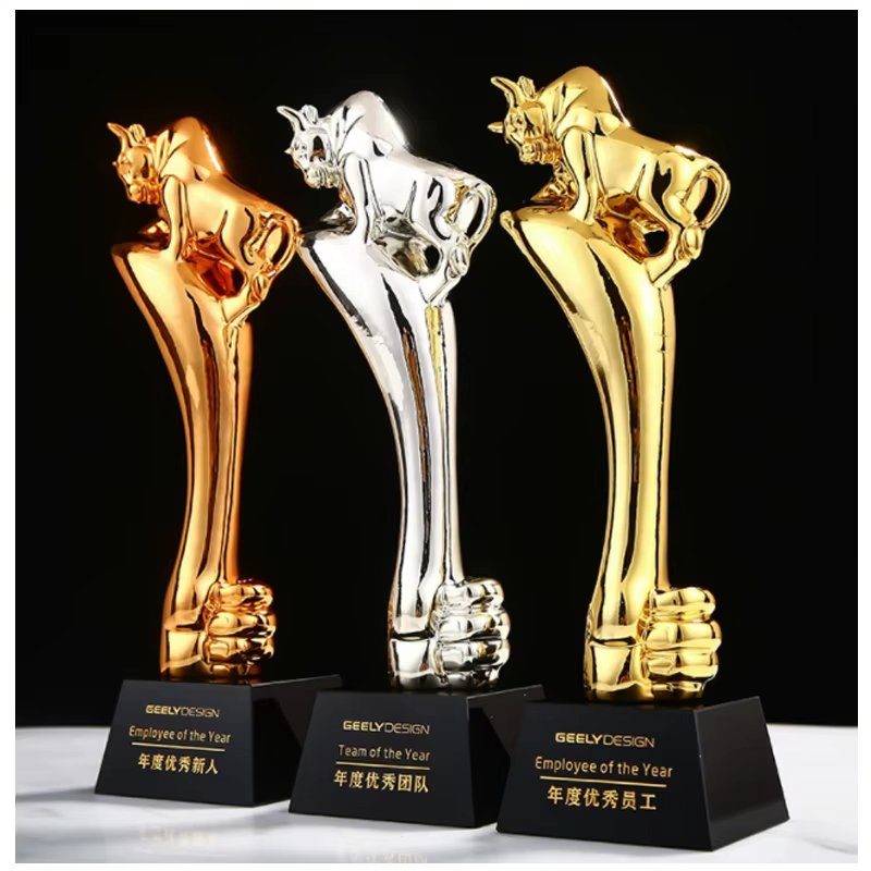 golden bull award​ 4-1