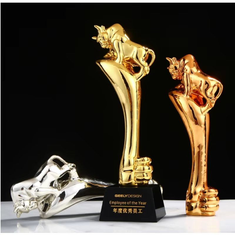 golden bull award​ 4-2