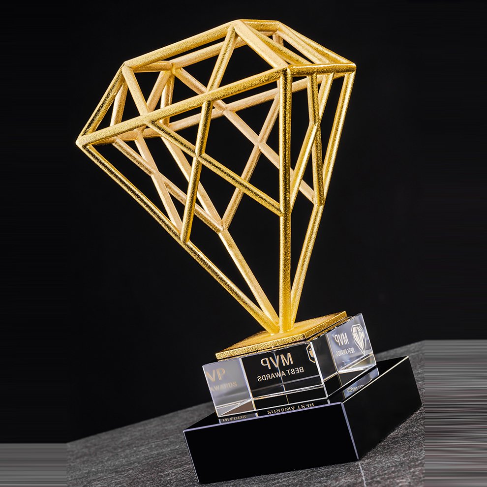 golden trophies​-04