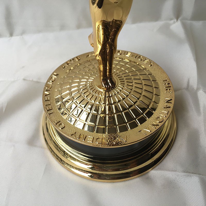 golden trophy​-02