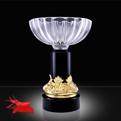 hole in one golf ball trophy​ custom46