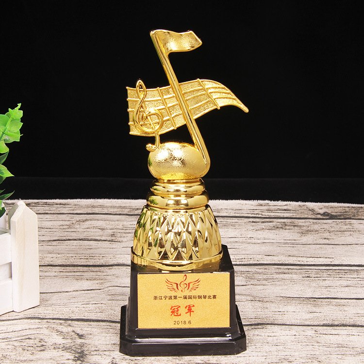 music award trophies 13-3