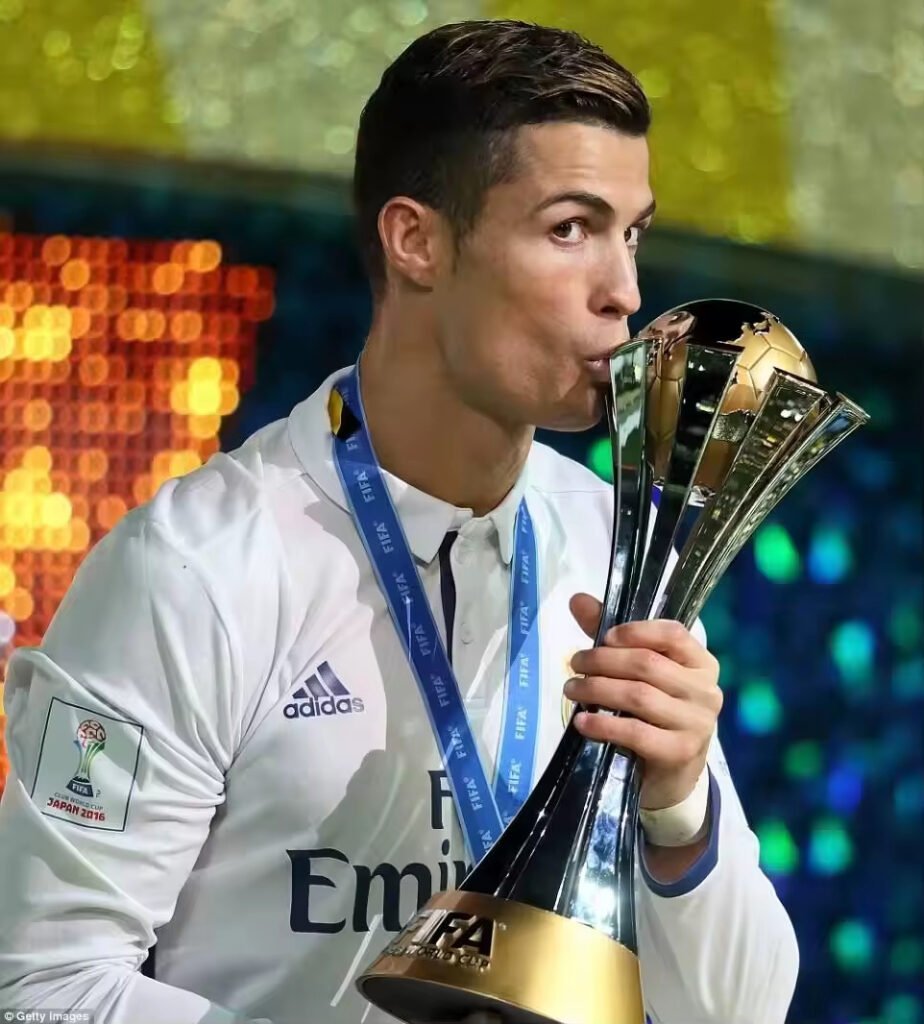soccer trophies​-07