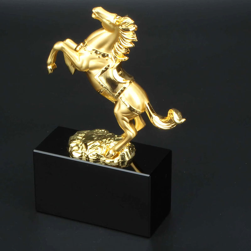 3Metal Crystal Horse Trophy