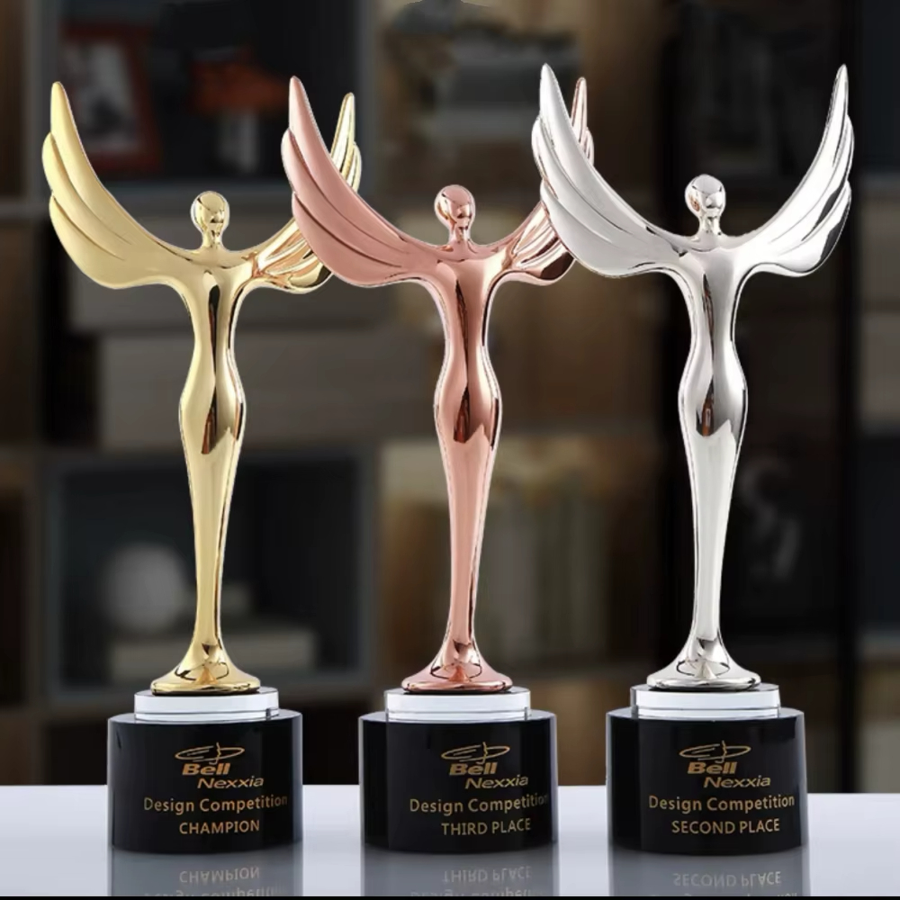 ADL Golden Man Trophy-01