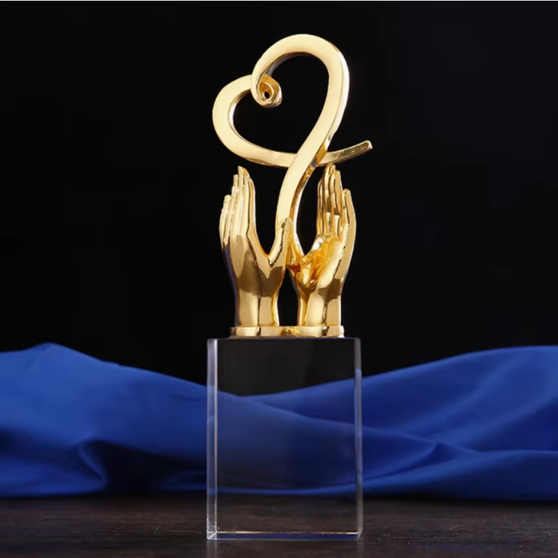Company Heart Trophy1