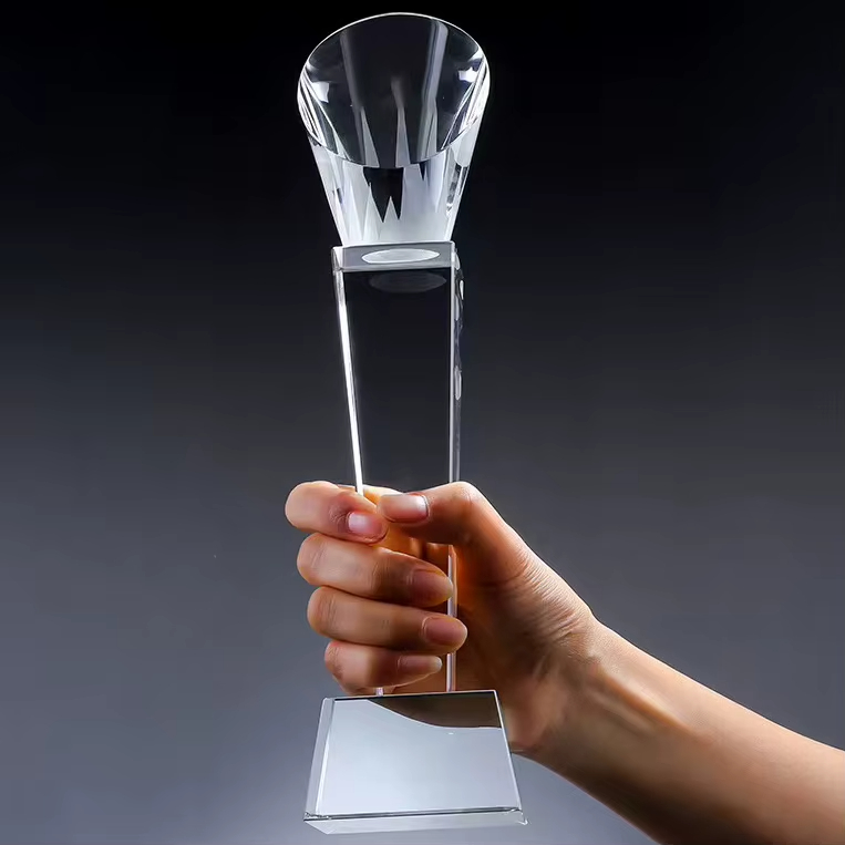 Crystal Award for Newcomer of the Year-07
