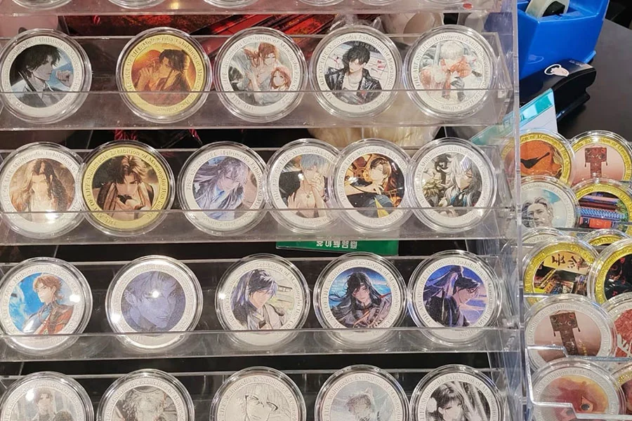 Customized commemorative coins