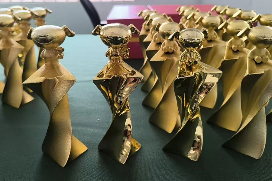 Doll Metal Trophy