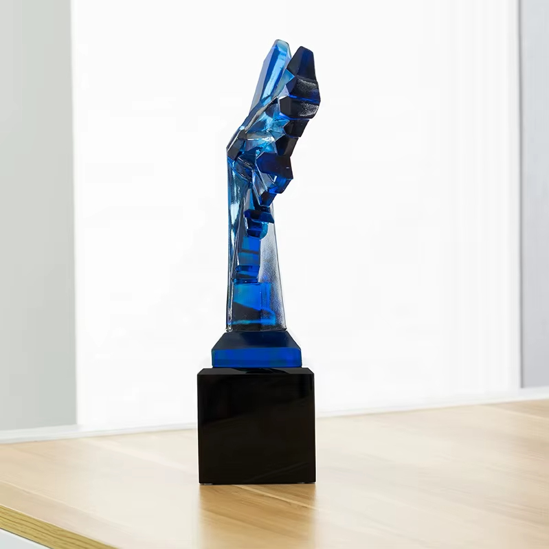 Dream Wings Trophy-04