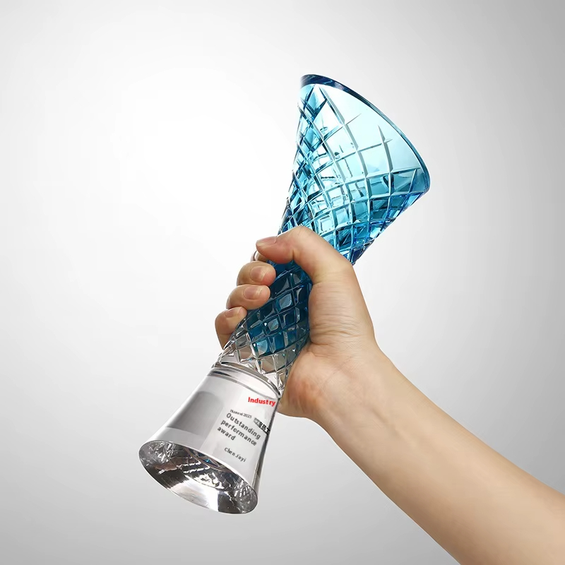 Employee Reward Glass Trophy-01