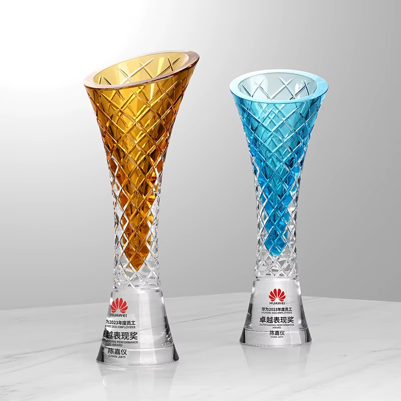 Employee Reward Glass Trophy-04