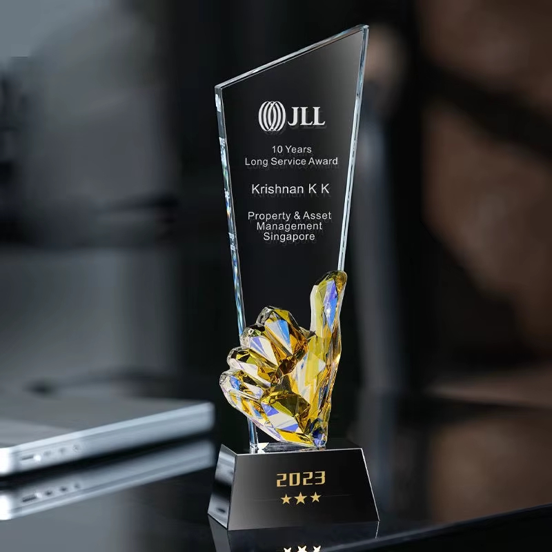 Excellent Service Trophy3