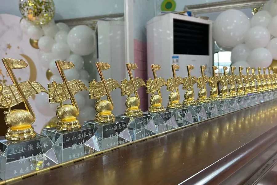 Music Trophy Customization