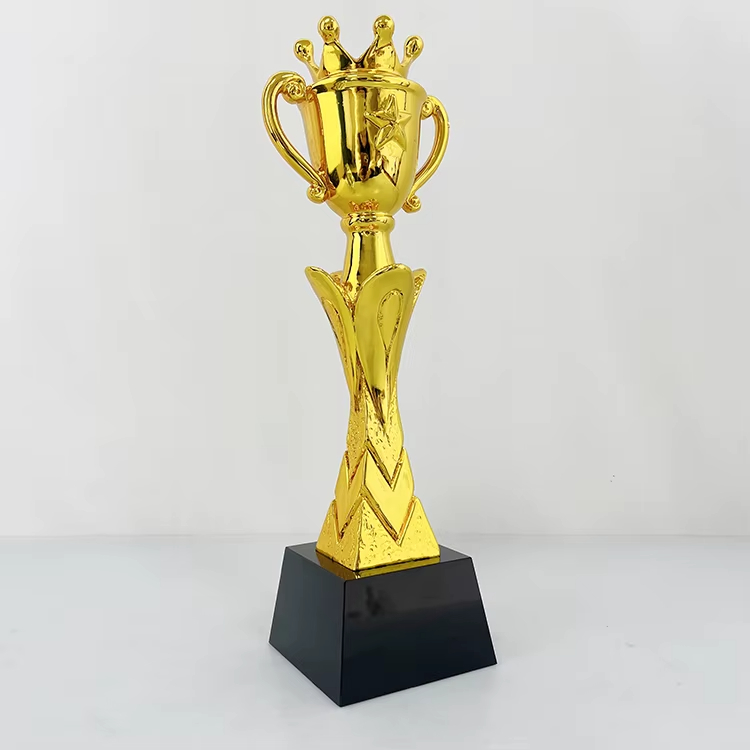 Outstanding Company Employee Award4