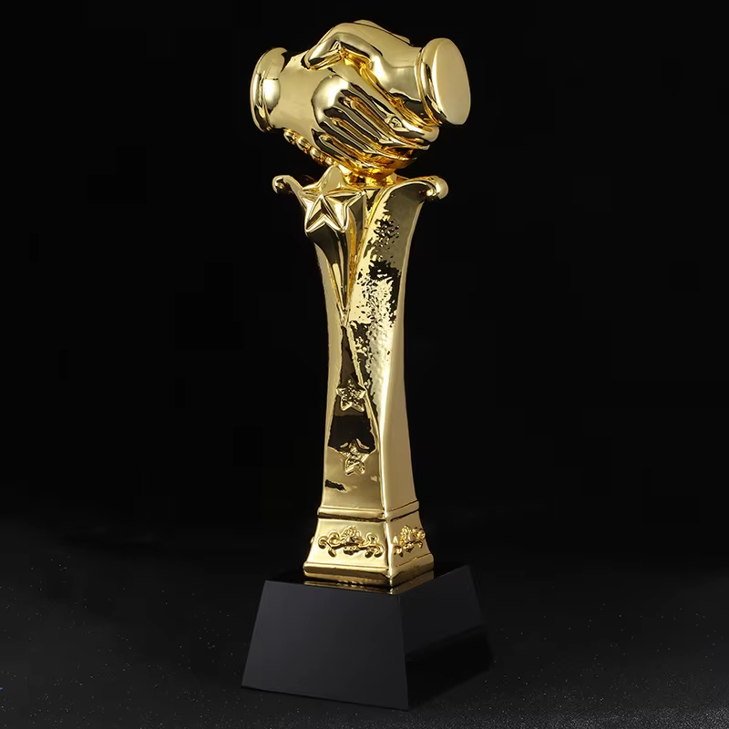 Outstanding employee handshake trophy2