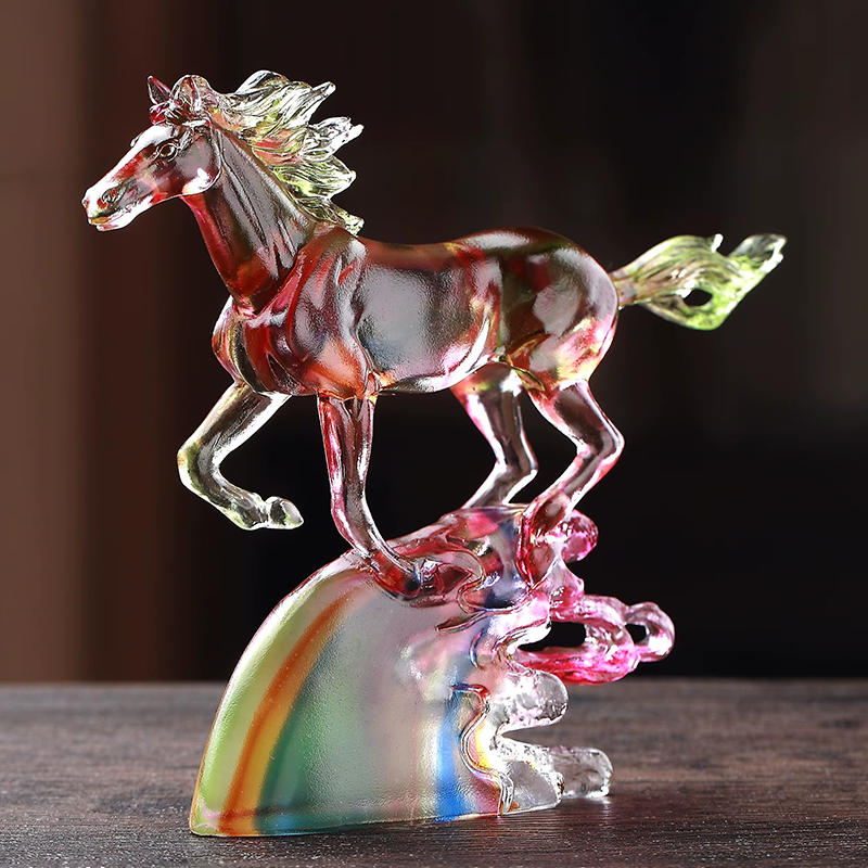 Rainbow Horse Trophy2