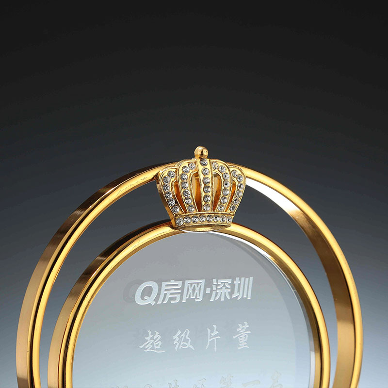 Round Crown Trophy3