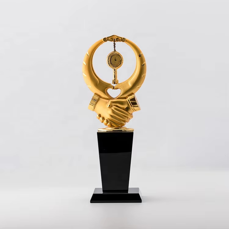 Senior Handshake Trophy2
