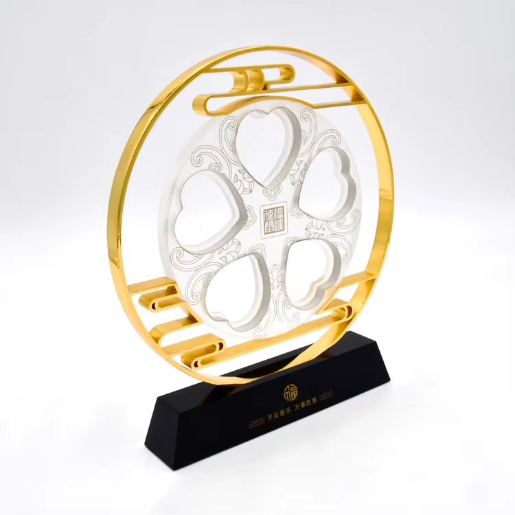 Special Shaped Carved Trophy-02